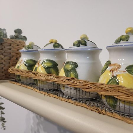 Appartamento Di Fronte All'Ospedale Модена Экстерьер фото